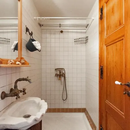 Victoria Old Town * Rhodes City