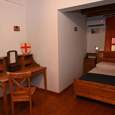 Victoria Old Town * עיר רודוס