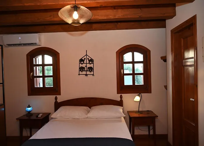 Victoria Old Town * עיר רודוס