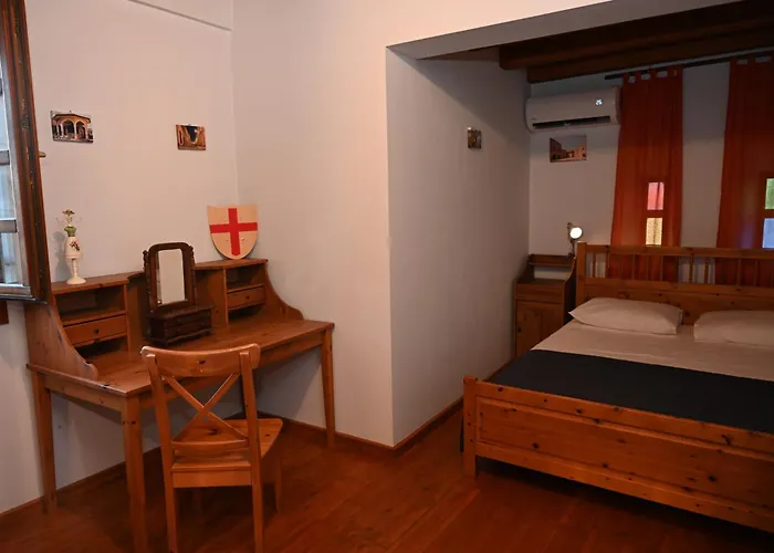 Victoria Old Town * עיר רודוס